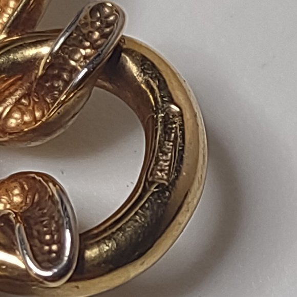 Gold Tone Pretty Metal Necklace 17 Inches Long - Picture 11 of 15